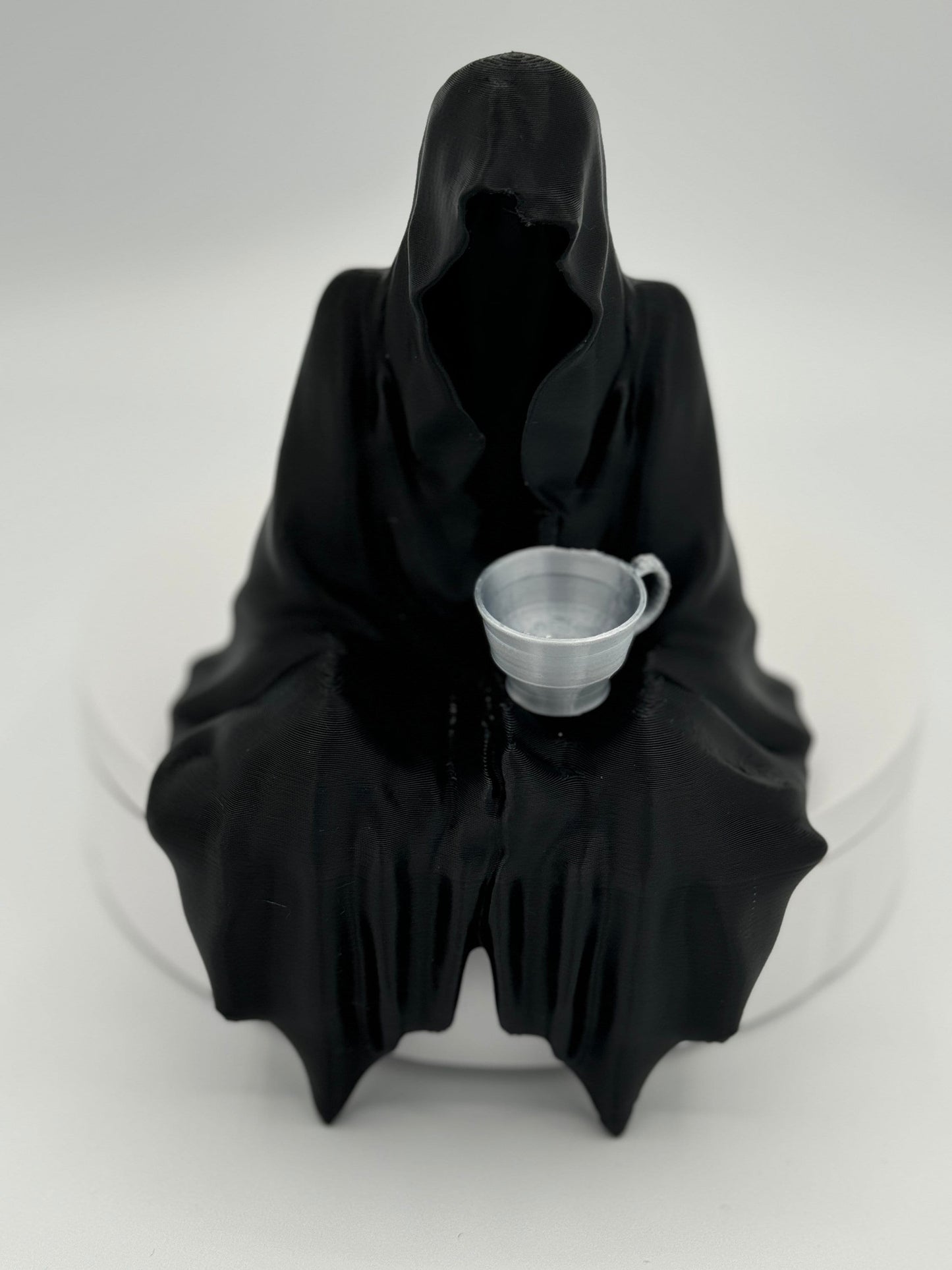 Sitting Ghost/Reaper Art! Add a Touch of Eerie Charm with Suriel Teacup Figurine