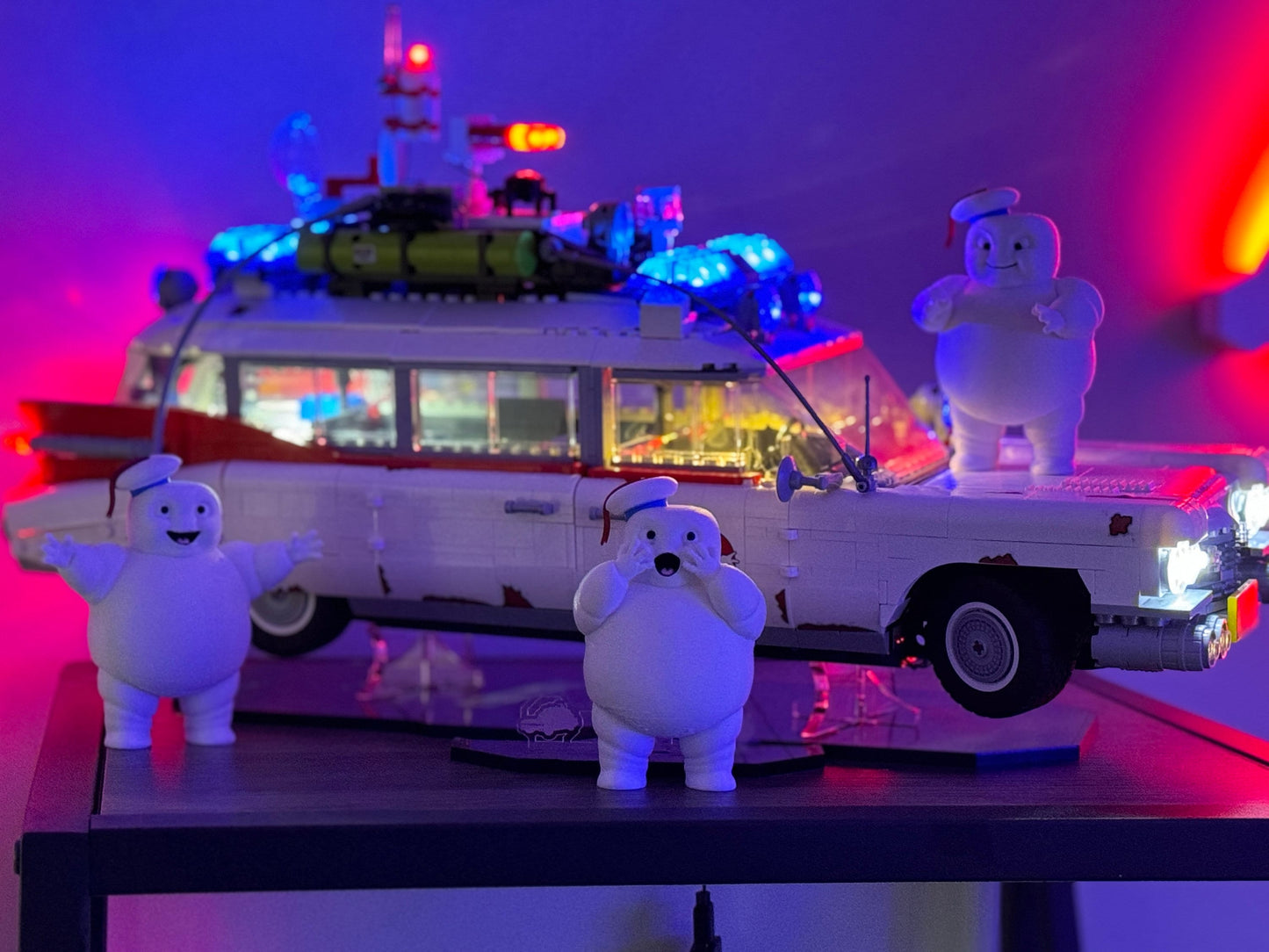 6 Adorable Ghostbusters Mini Stay Puft Marshmallow Men Figurines