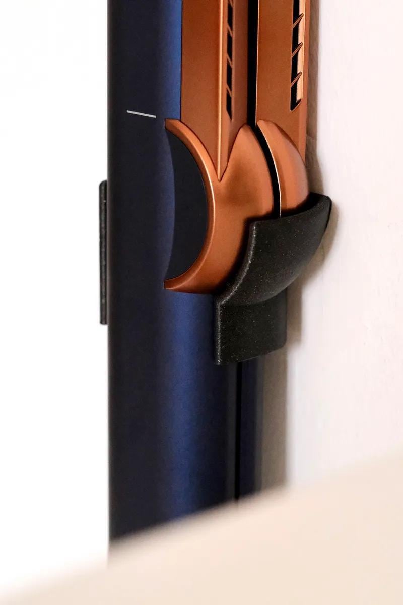 Dyson Airstrait Wall Mount